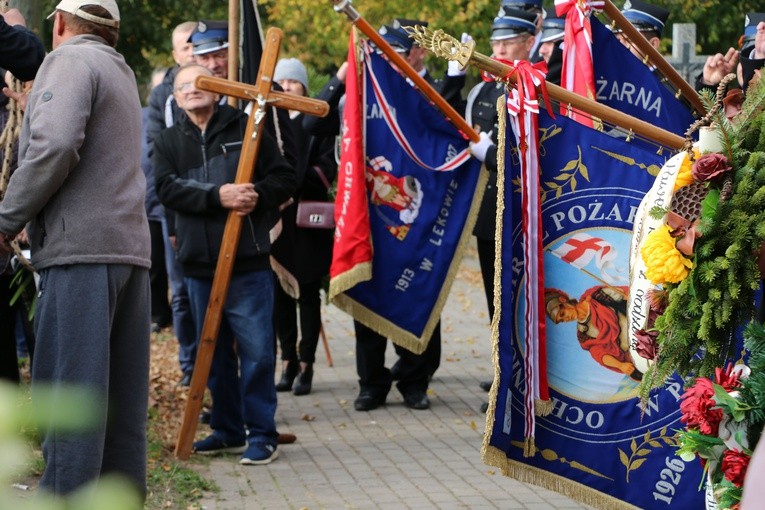Lekowo. Pogrzeb ks. Tadeusza Janowskiego