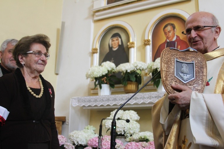 Poświęcenie tablicy wołyńskiej w Płocku