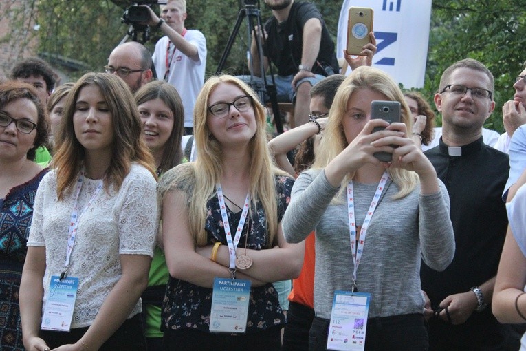 ŚDM w Płocku. Sobotnie nabożeństwo