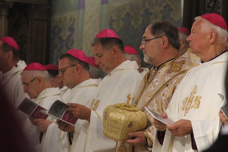 Episkopat w Płocku. Msza w katedrze