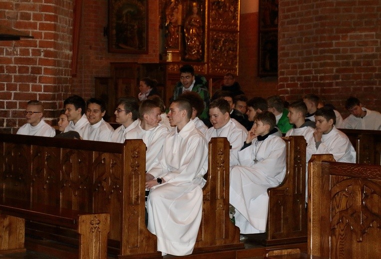Powrócić do daru święceń