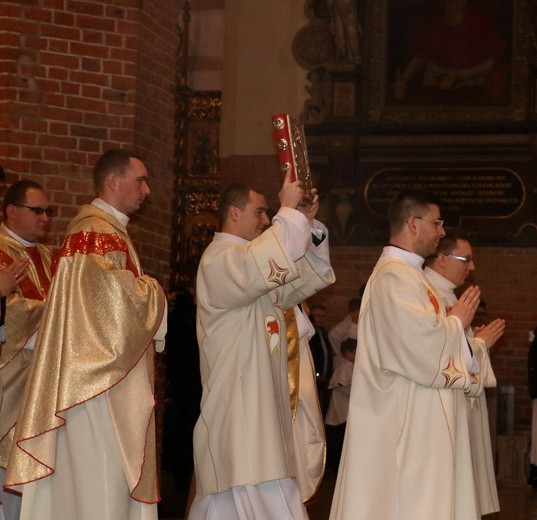 Powrócić do daru święceń