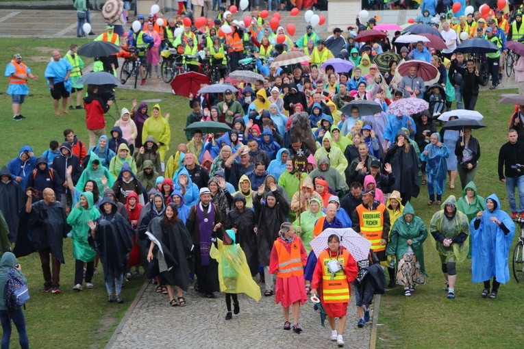 Pielgrzymka 2019. Wejście na Jasną Górę - część I