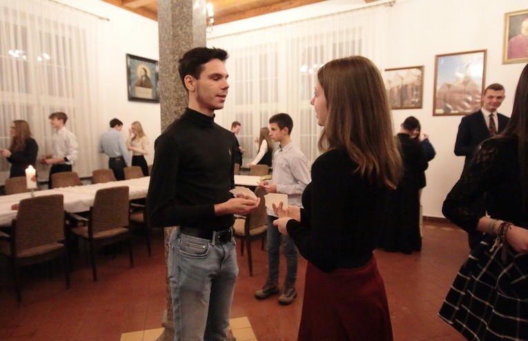 Parafia św. Mikołaja - spotkanie wigilijne oazowiczów 