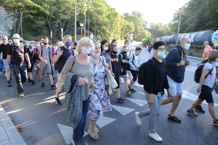 Pielgrzymka z Płocka na Jasną Górę. Cz. 2.