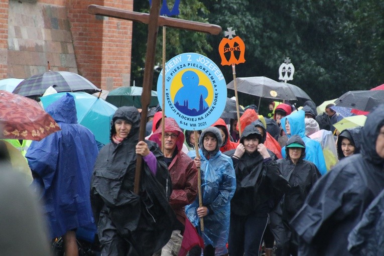 Pielgrzymka na Jasną Górę. Wyjście z Płocka cz.1