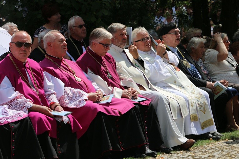 Koronacja w Smardzewie. Część II