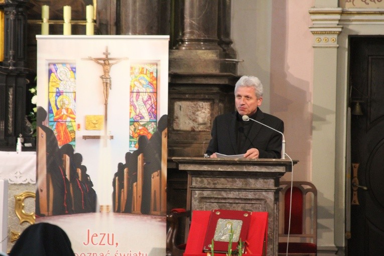 Płock. 100-lecie sióstr pasjonistek. Część I
