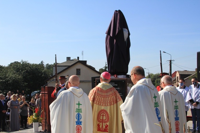 Bogurzyn. Upamiętnienie ks. Władysława Skierkowskiego