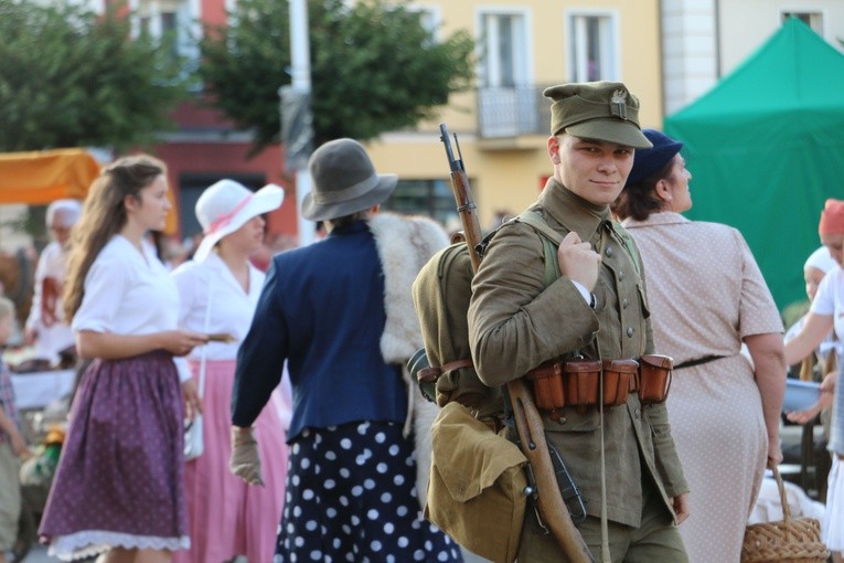Rekonstrukcja historyczna nalotu na Mławę
