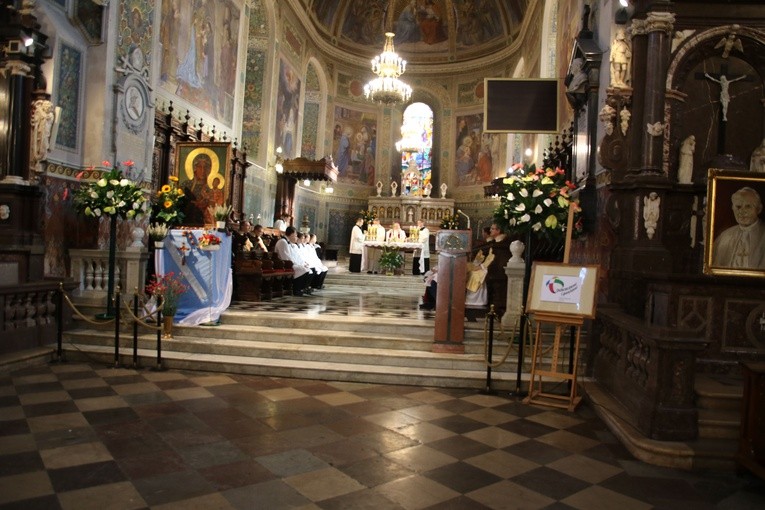 Niedziela misyjna w płockiej katedrze
