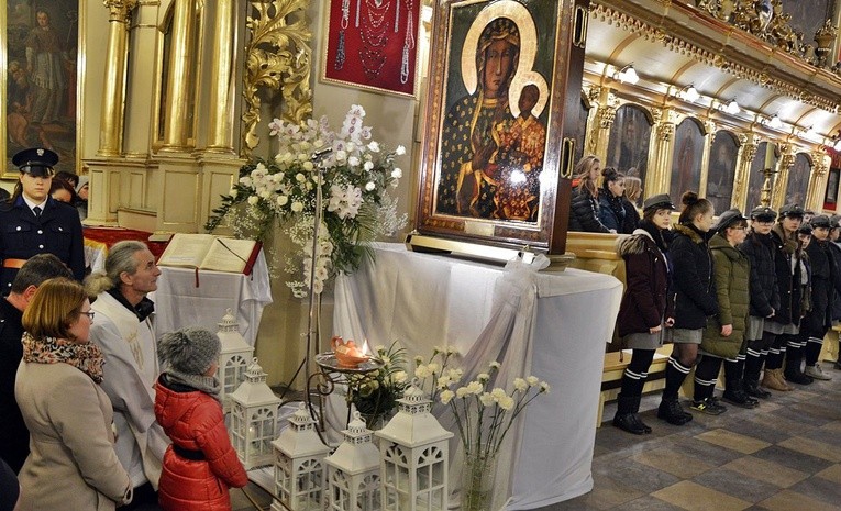 Czerwińsk n. Wisłą. Nawiedzenie w parafii Zwiastowania NMP