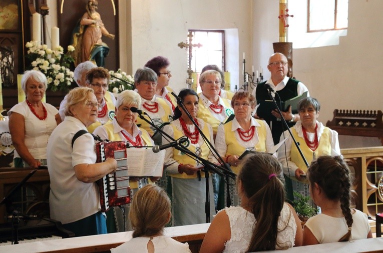 XI Festiwal Pieśni Religijnej - Kmiecin