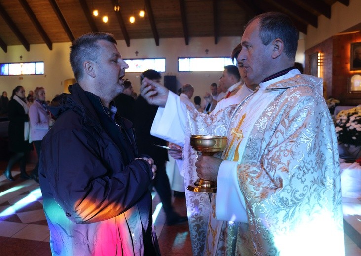 Wprowadzenie relikwii do kościoła Miłosierdzia Bożego w Malborku