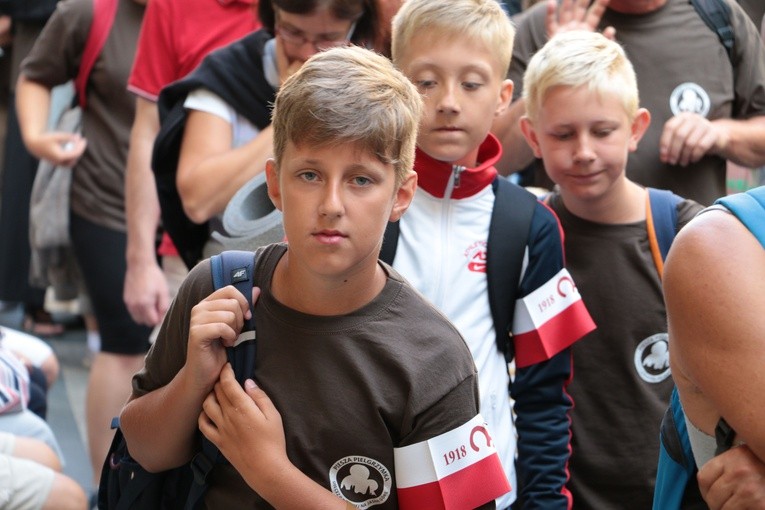 Pielgrzymka 2018. Wejście na Jasną Górę. cz. 2