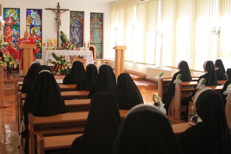 Płock. Jubileusze zakonne u sióstr pasjonistek