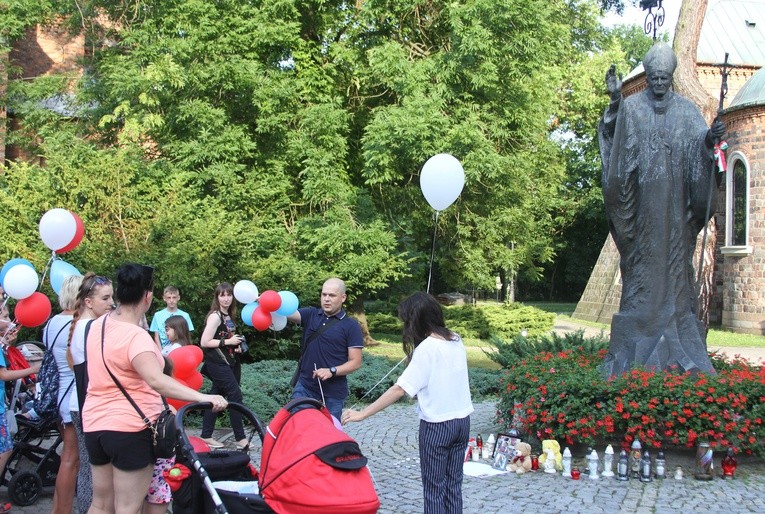 Akcja "Światełko dla Szymonka"