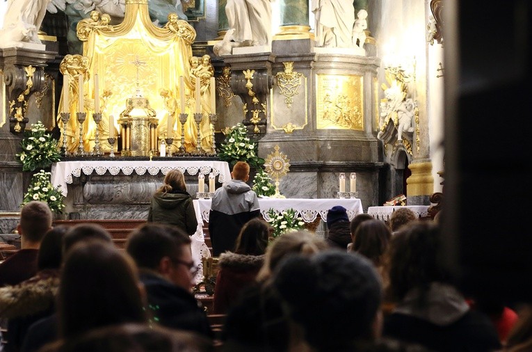 Czuwanie maturzystów diecezji elbląskiej