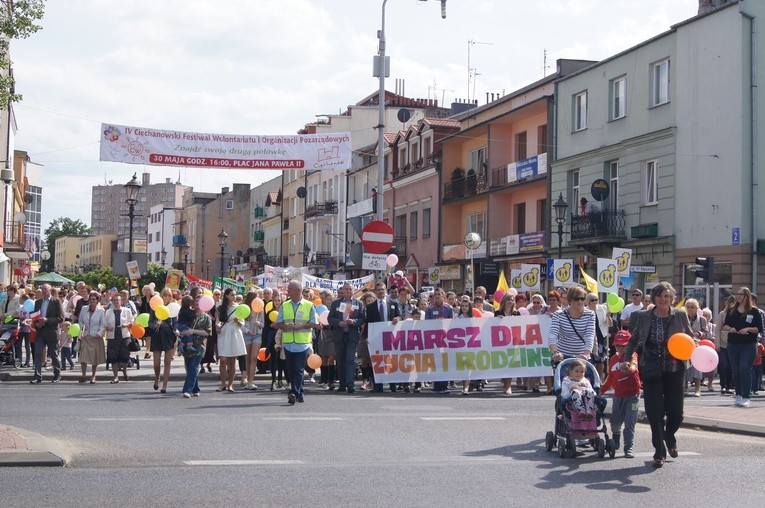 Marsz dla Życia i Rodziny w Ciechanowie 2015