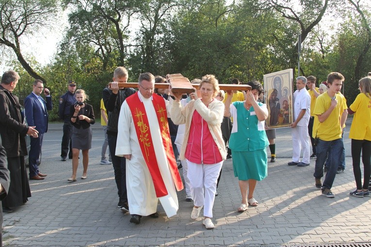 Znaki ŚDM w Płocku - szpital
