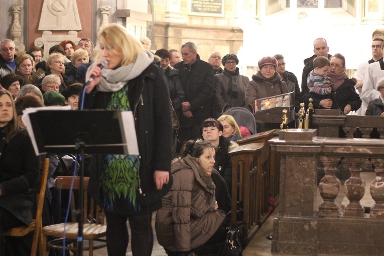 Rocznica pierwszych objawień w katedrze