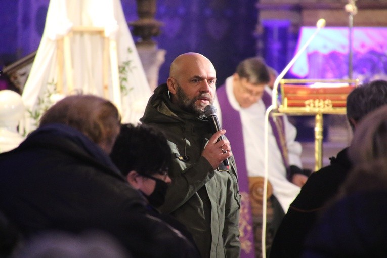 Płock. Betlejemskie Światło Pokoju 2021