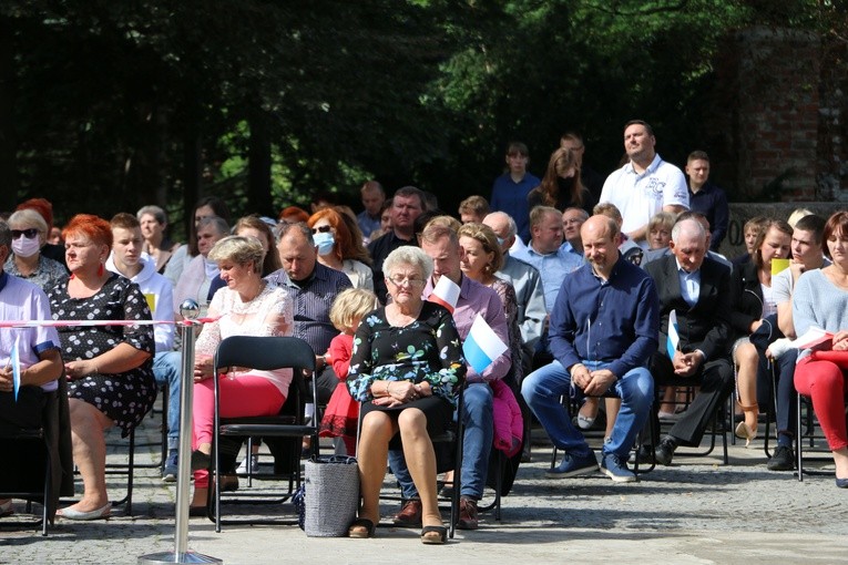 Czerwińsk. 50. rocznica koronacji obrazu Matki Bożej, cz. I