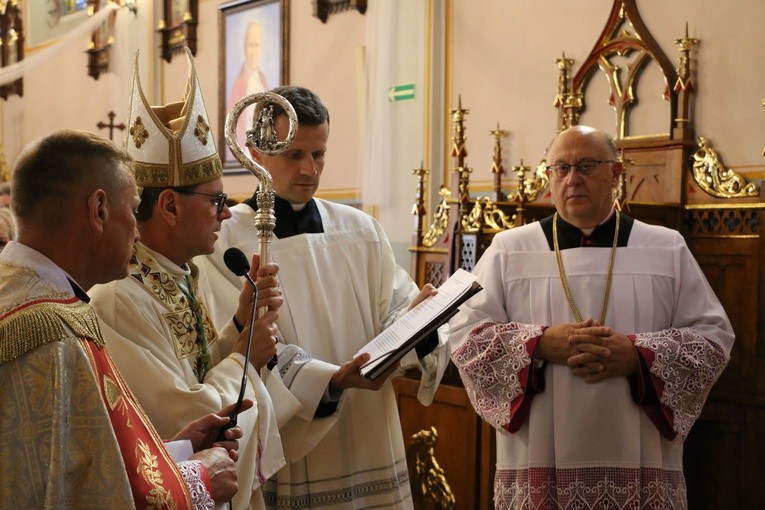 Szyszki. Wprowadzenie relikwii św. Bartłomieja Apostoła