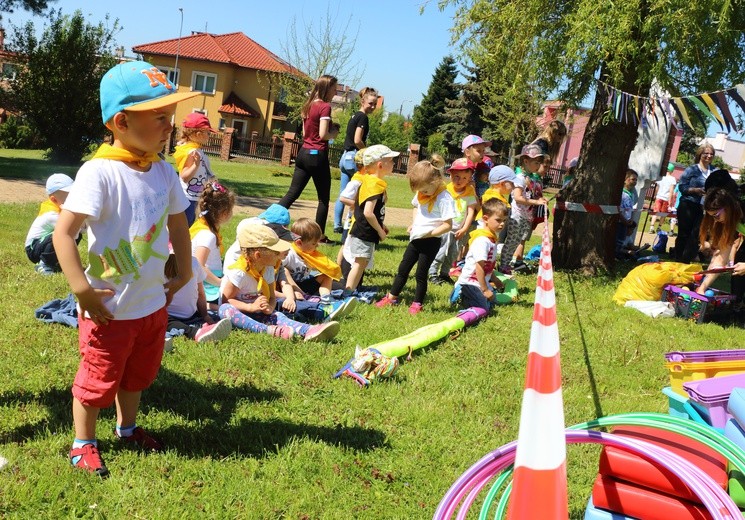 Zawody przedszkoli u bł. Doroty.