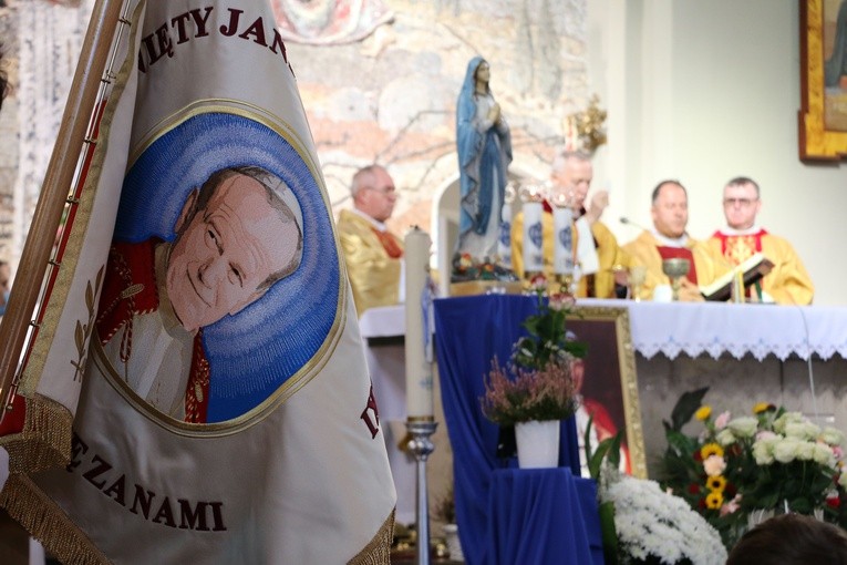 Mława. Poświęcenie pomnika Dzieci Nienarodzonych