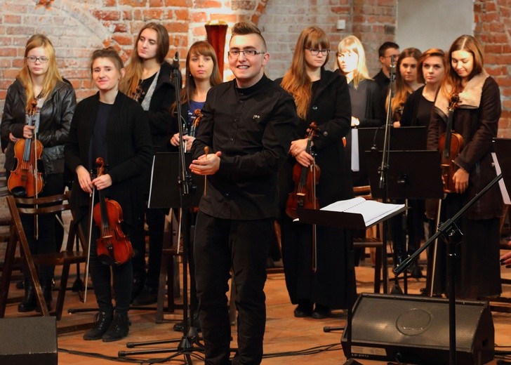 Pieśń nad Pieśnami - koncerty dla szkół