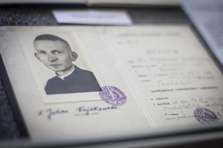 Wystawa o bp. Julianie Wojtkowskim