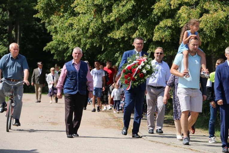 Łopacin. Rocznica mordu żołnierzy Armii Krajowej w Gutkowie