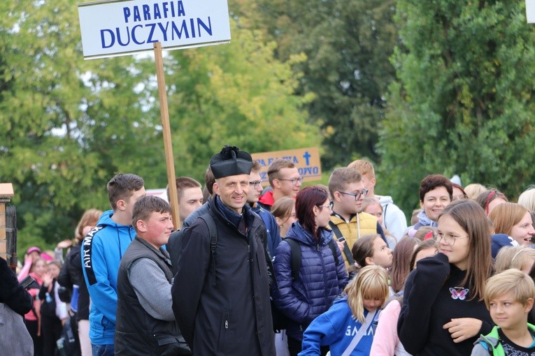 Pielgrzymka dzieci z Przasnysza do Rostkowa - cz. 1