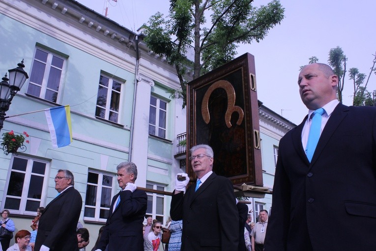 Pułtusk. Procesja do bazyliki