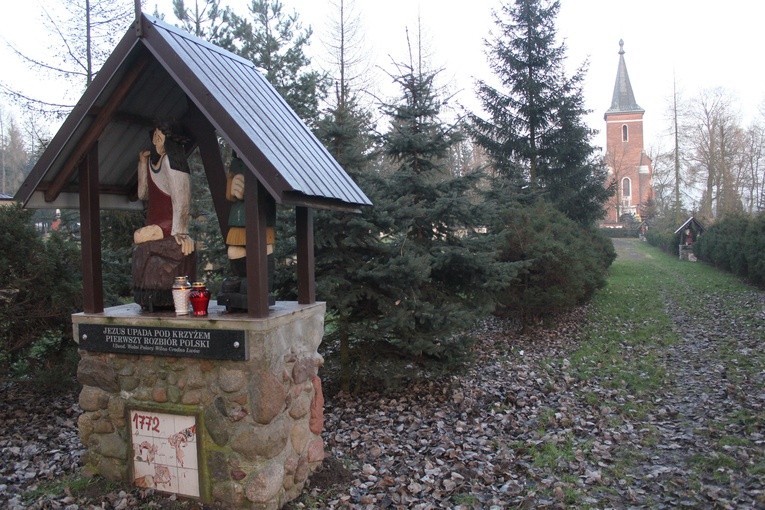 Droga Krzyżowa w Głogowcu