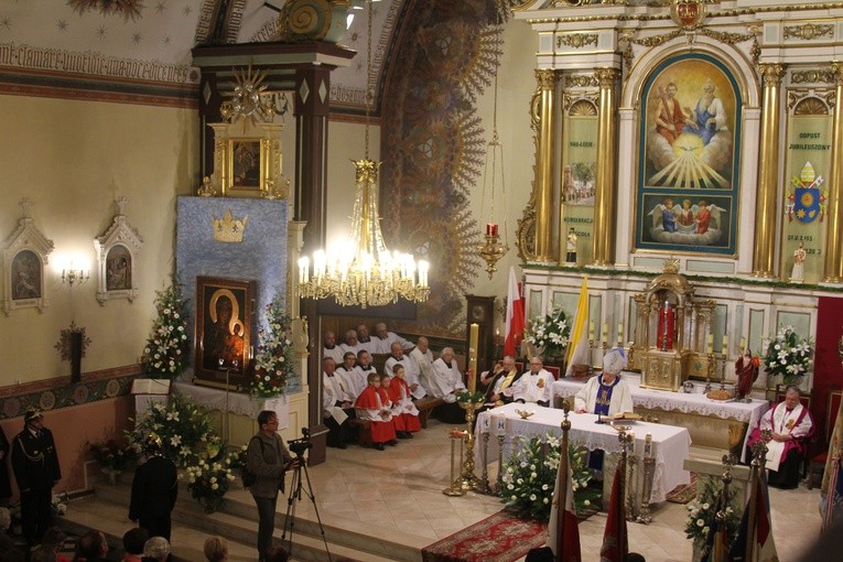 Rypin. Nawiedzenie w parafii Trójcy Świętej