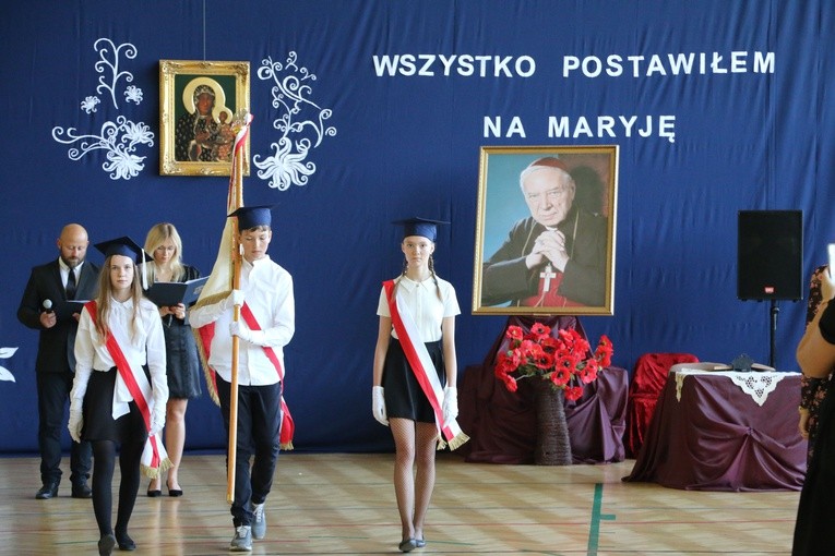 Uroczystości w SP im. Kardynała Stefana Wyszyńskiego w Siedlinie