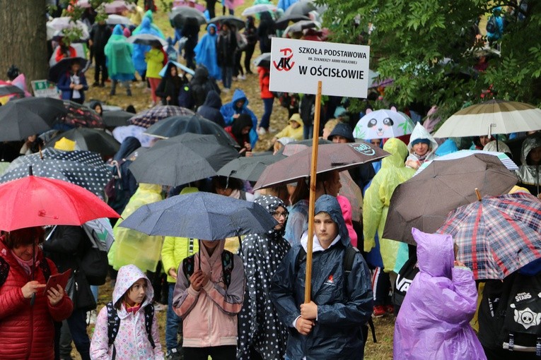 Rostkowo. Pielgrzymka dzieci