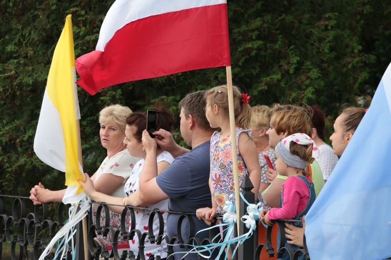 Biała. Nawiedzenie w parafii św. Jadwigi Śląskiej