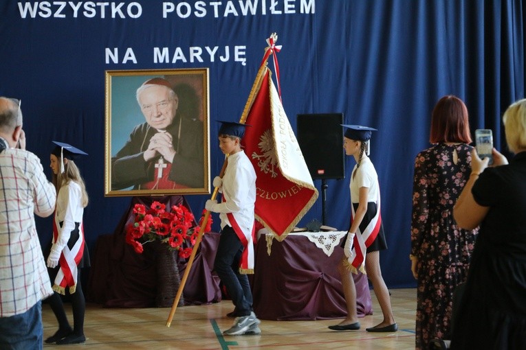 Uroczystości w SP im. Kardynała Stefana Wyszyńskiego w Siedlinie