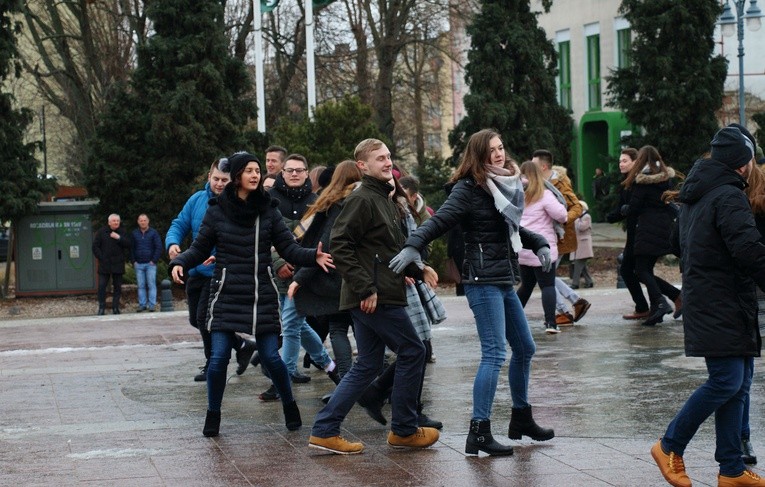 Polonez na placu