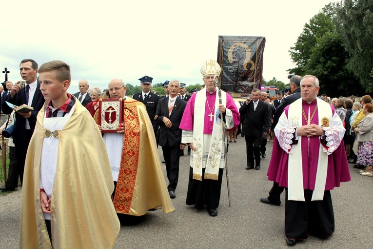 Żmijewo. Nawiedzenie w parafii pw. Matki Bożej Szkaplerznej