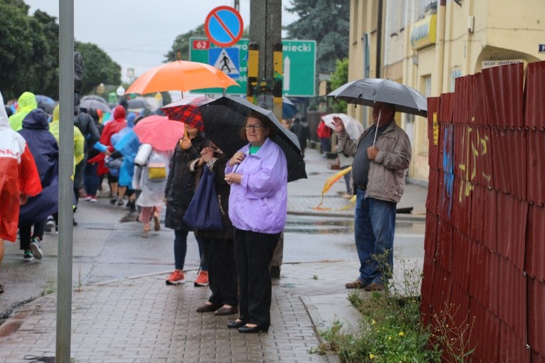 Pielgrzymka na Jasną Górę. Wyjście z Płocka cz. 2