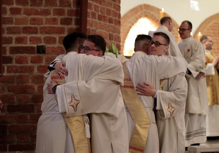 Święcenia diakonatu w elbląskiej katedrze