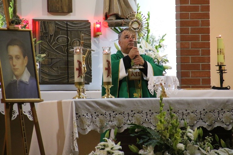 Płock. Modlitwa w intencji rodzin u Świętego Krzyża