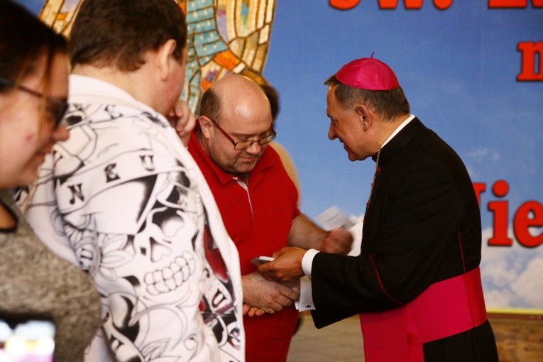 Relikwie św. Jana Pawła II w Rusinowicach