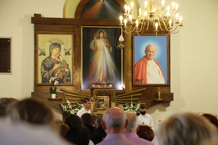 Gostynin. Chorągiew Miłosierdzia Bożego