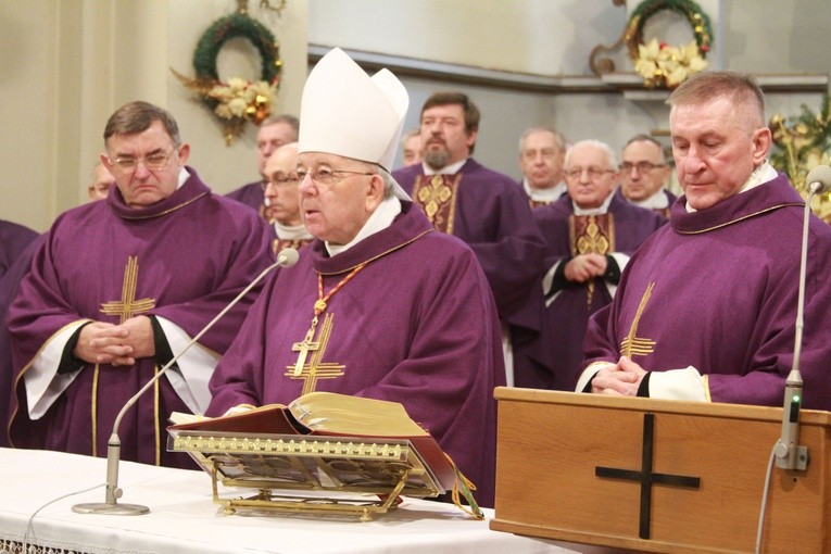 Pogrzeb ks. kan. Mieczysława Zdanowskiego