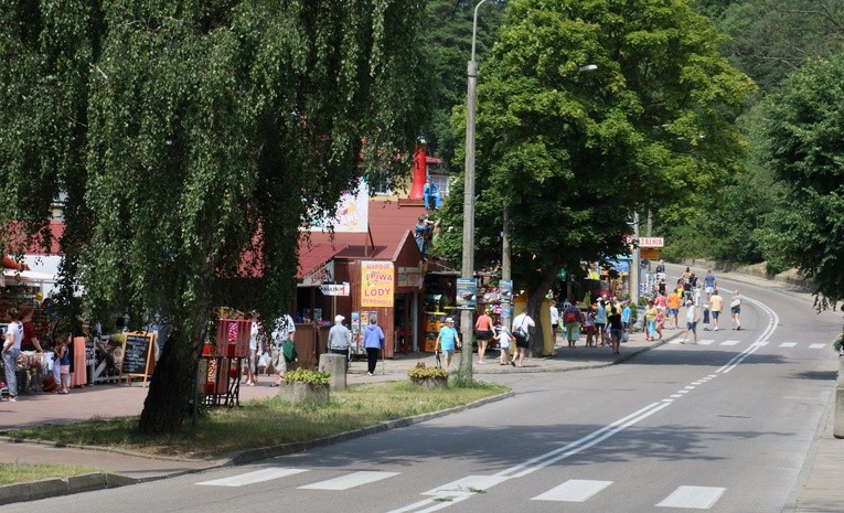 Turyści w Krynicy Morskiej